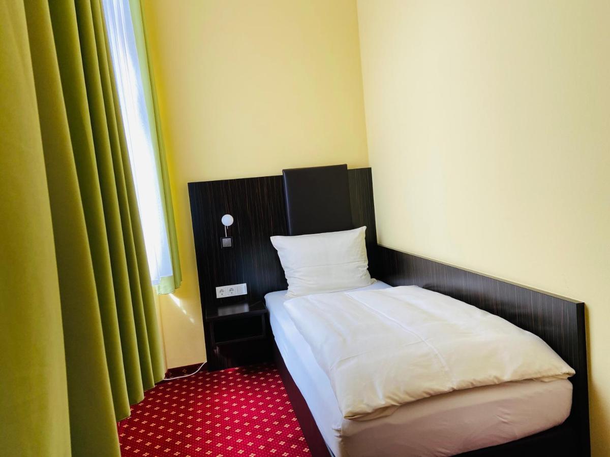Pension Katharinenschule Эйзенах Экстерьер фото